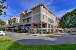 6400 Christie Ave in Emeryville, CA - Building Photo