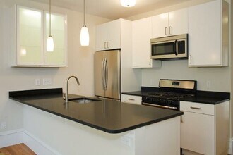 658 Massachusetts Ave in Boston, MA - Building Photo - Building Photo