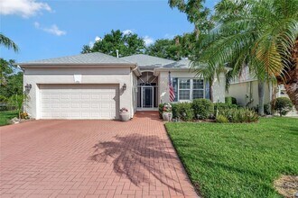 2500 Castle Pines St in Clermont, FL - Building Photo - Building Photo