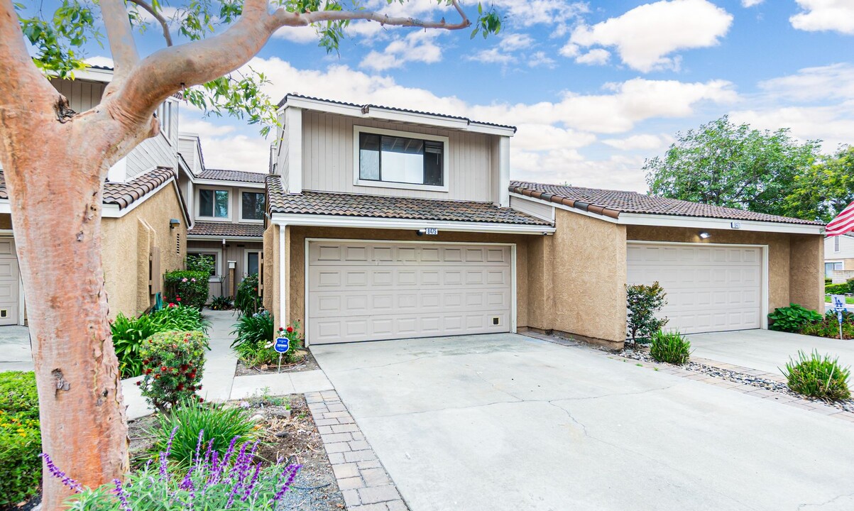 8475 Cherry Blossom St in Rancho Cucamonga, CA - Building Photo