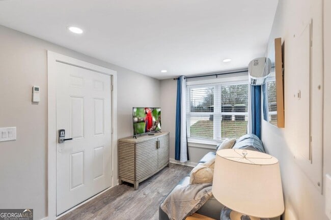 property at 243 N Georgia Ave