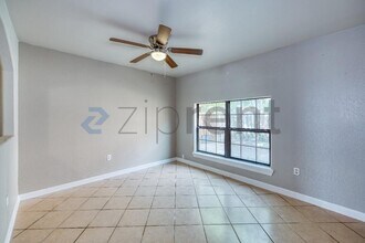 815 E Sugarcane Dr in Weslaco, TX - Building Photo - Building Photo