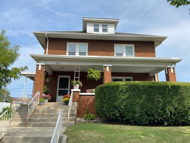 property at 207 Monroe St