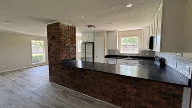 9424 Hurricane Rd in Bay Minette, AL - Building Photo - Building Photo