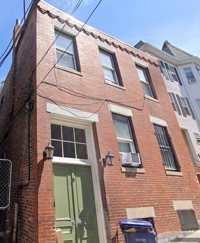 6 Shepard St, Unit 1
