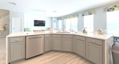 8573 La Isla Dr in Kissimmee, FL - Building Photo - Building Photo