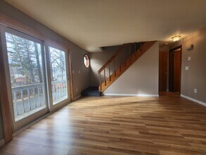 1730 Farmington Ave in Farmington, CT - Building Photo - Building Photo