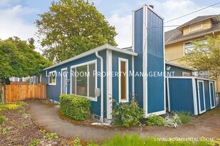 1416 SE 32nd Pl in Portland, OR - Building Photo