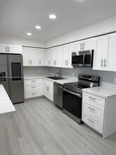 804 Cypress Blvd in Pompano Beach, FL - Building Photo - Building Photo