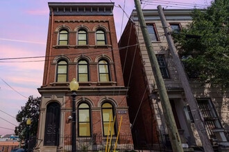 440 Hopkins St, Unit #2 in Cincinnati, OH - Building Photo - Building Photo