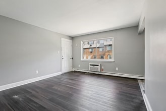 227 Washington Ave in Gloucester Township, NJ - Building Photo - Building Photo