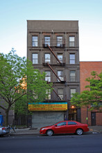 230 W 116th St in New York, NY - Foto de edificio - Building Photo