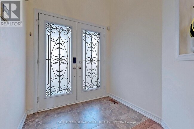 183 Ravineview Dr in Vaughan, ON - Building Photo - Building Photo