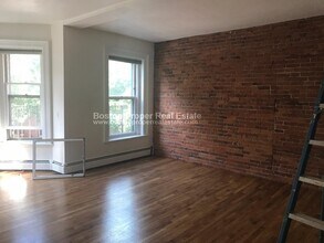 114 Saint Botolph St, Unit 2 in Boston, MA - Building Photo - Building Photo