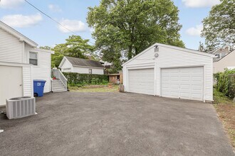 180 Summit St in Bridgeport, CT - Building Photo - Building Photo