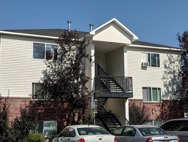 property at 215 W Ctr St