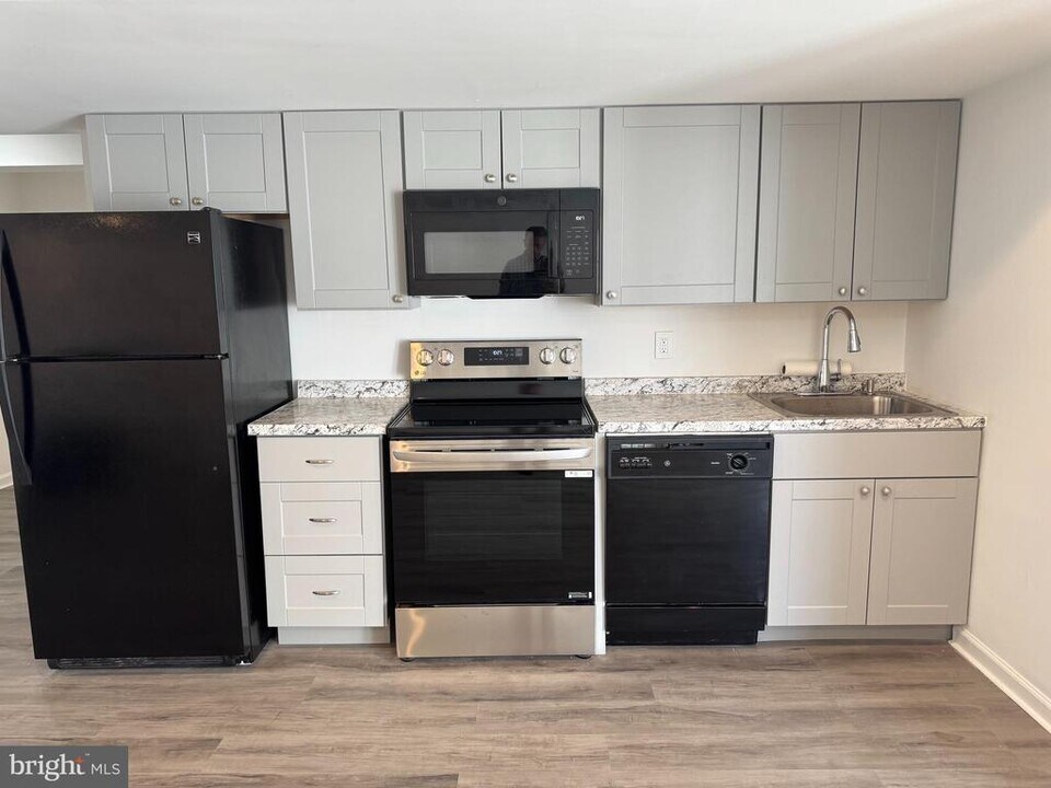 4123 Brookside Oaks in Owings Mills, MD - Building Photo