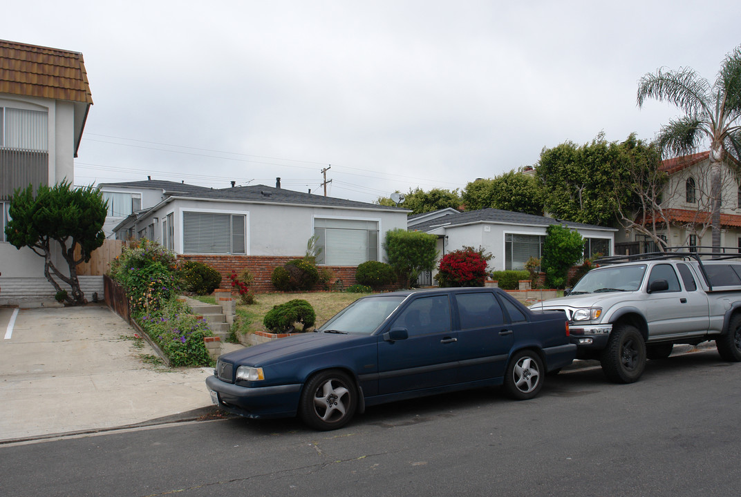 1018-1024 Agate St in San Diego, CA - Building Photo