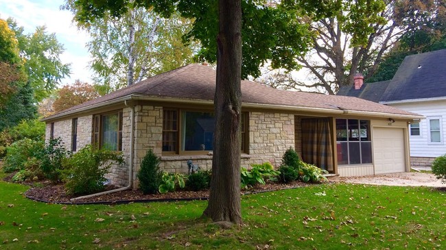 property at 632 N Superior St
