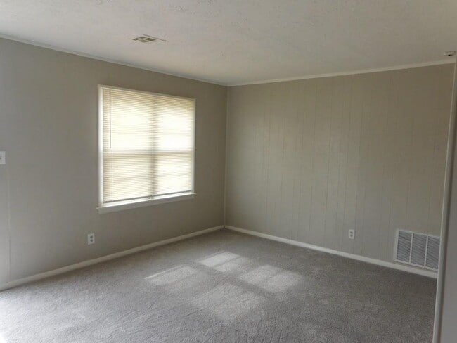 1509 NW Williams Ave in Lawton, OK - Building Photo - Building Photo