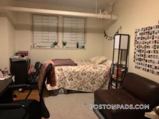 1630 Commonwealth Avenue in Boston, MA - Building Photo