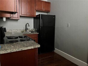 1716 Bayou Rd, Unit A in New Orleans, LA - Building Photo - Building Photo