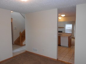 3939 Eastrise Dr in Groveport, OH - Building Photo - Building Photo