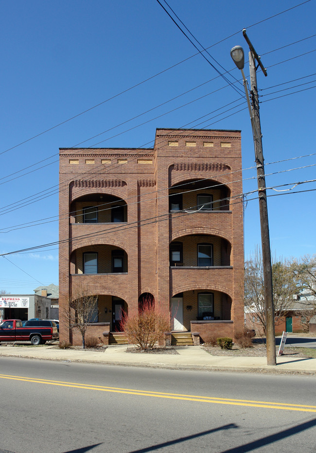 603 Highland Ave in New Castle, PA - Building Photo - Building Photo