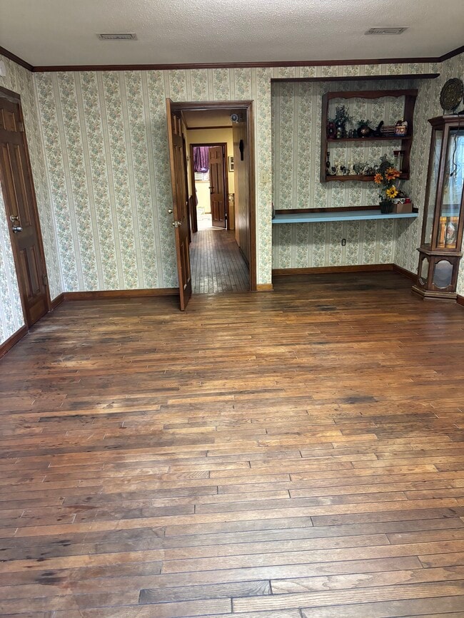 798 E Farrel Rd, Unit Apt A