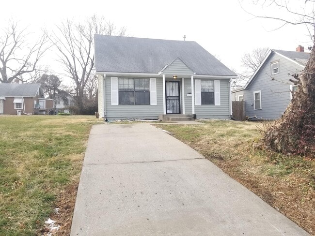 property at 7134 Agnes Ave