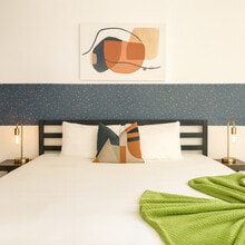 1040 Clayton Ln, Unit SI ID1335308P in Austin, TX - Building Photo - Building Photo