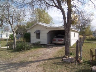 Hwy 16 in Tilden, TX - Building Photo