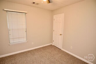 121 Laurenburg Dr in Richmond Hill, GA - Building Photo - Building Photo