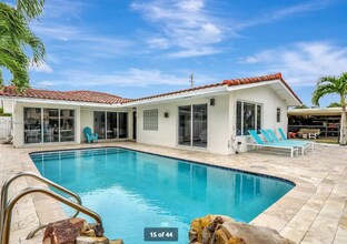 2321 SE 15th St in Pompano Beach, FL - Building Photo - Building Photo