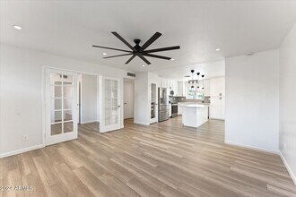 1921 E Laguna Dr in Tempe, AZ - Building Photo - Building Photo