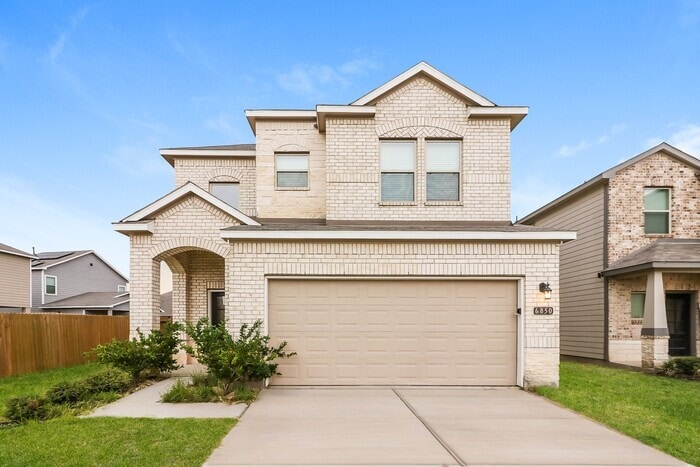 6850 Escondido Dr in Arcola, TX - Building Photo