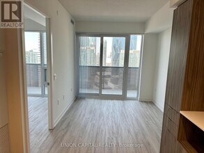 55 Cooper St in Toronto, ON - Building Photo - Building Photo
