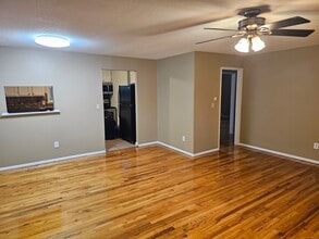 474 Oak Ave in Cheshire, CT - Building Photo - Building Photo