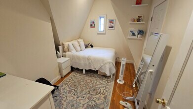 44 Greycliff Rd, Unit 1 in Boston, MA - Building Photo - Building Photo