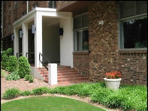 Wedgwood Apartments in Raleigh, NC - Foto de edificio - Building Photo