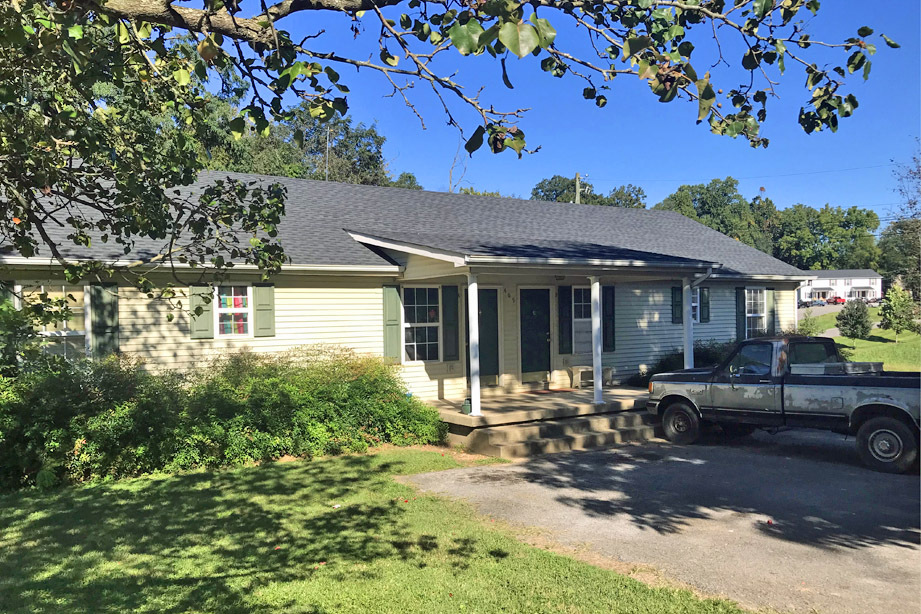 409 Filter Plant Rd in Franklin, KY - Building Photo