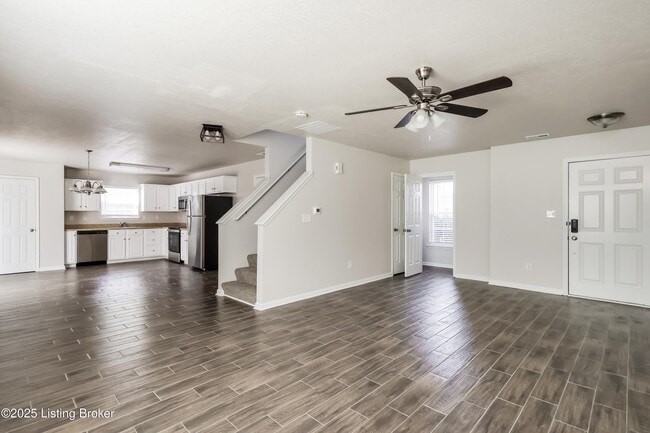 9710 Evanwood Ct in Louisville, KY - Building Photo - Building Photo