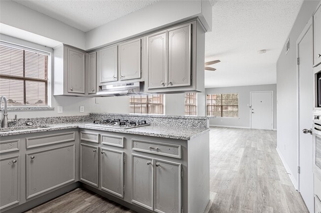 property at 1917 20th St