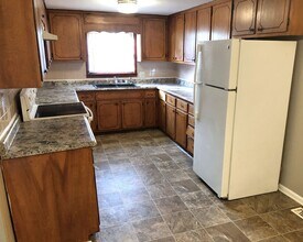 1350 Sherman Ave in Leavenworth, KS - Building Photo - Building Photo