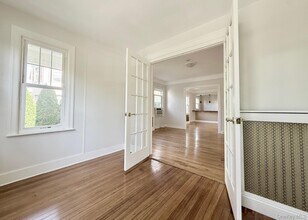 453 Beach Ave in Mamaroneck, NY - Building Photo - Building Photo