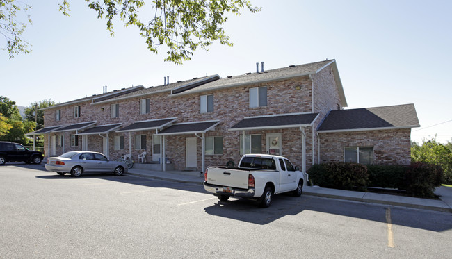 Lake Townhomes in Ogden, UT - Building Photo - Building Photo