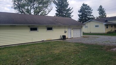 4263 N West St, Unit 4263 N West St in Lima, OH - Building Photo - Building Photo