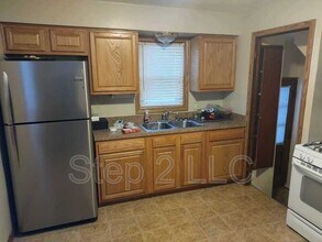 5048 Claremont Blvd in Garfield Heights, OH - Foto de edificio - Building Photo
