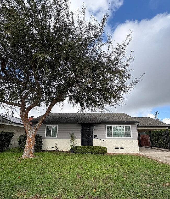 property at 1843 Santa Fe Ave