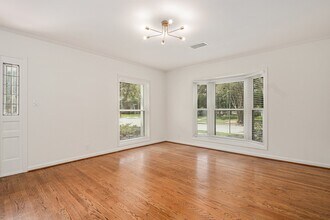 6601 Brompton Rd in Houston, TX - Building Photo - Building Photo